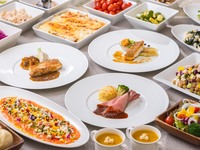 平日アルコールフリーフロー付きメイン付きディナーブッフェ　5,000円