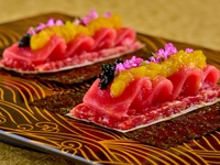 개인실 확약 【우메다 우시미츠 개점 기념 코스】 “와규와 본고메의 유케독” “와규 힐레의 브리오슈 커틀릿 샌드” “엄선 로스 구이 스키~블렌드 소스, 진한 달걀 노른자~”를 포함한 엄선된 구이 6종을 제공.