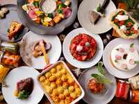  【スパ＆ランチブッフェ（ワンドリンク付き）】選べるボディ60分 ＆ クリスマスランチビュッフェ<12/20-12-25 12時限定>