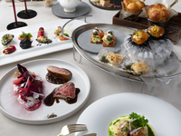 *1月8日起，僅限工作日，三道主菜套餐*【尊享/約會套餐】14種/享用奢華三道主菜，搭配令人愉悅的藍色泡沫“Onda Blue”和時令食材