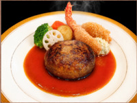 Yoshimitei Hamburger Plate with Shrimp Fry and Mini Cream Croquettes ¥3,520