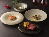 【2/7～2/14】Love in Bloom（ラブ・イン・ブルーム）