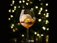 【期間限定夜パフェ】季節の果実のデザートパフェ＋シャンパン