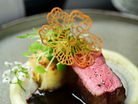 【窓席確約アニバーサリープラン】 乾杯酒＋メインは飛騨牛　5品＋食後のお飲み物   