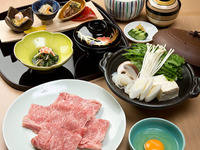 Lunch Kaiseki Meal "Wagyu Sukiyaki Kaiseki Zen" ~Now includes an after-meal drink~