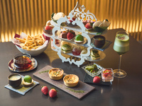【平日限定】Strawberry×Matcha Jewel Afternoon Tea +2Hカフェフリー～13:00入店～