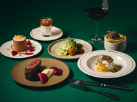 【2025 SPICA X'mas Special Dinner Course(窓側確約)】ワインペアリング&トリュフ付/国産牛のフィレ肉を使用したメインなど全6皿(直前割)
