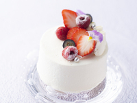 【記念日ランチプラン】ケーキに添えたメッセージに想いを込めて（Wメインなど全4品）