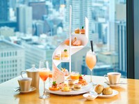 [Luxury Card Members] Weekdays until 12:00 PM - Welcome drink & Afternoon tea with Conrad Bear