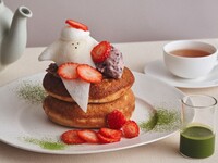 [Limited to December 26th - January] Drink Set / Strawberry and Bean Paste Fresh Cream New Year's Pancakes with Matcha Sauce