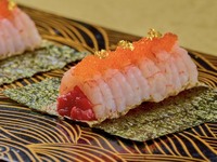 期間限定1月31日まで。【年末年始特別コース】飲み放題付き！新商品「和牛と甘エビのユッケドッグ」「厳選焼物7種」「海苔冷麺」をご提供。