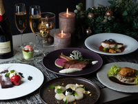 ★横並びのカウンター席★【12/20・21限定★Special Christmas Dinner Course】3種のアミューズやメインの京鴨ロースなどお料理全4皿！フリーフロードリンク付きスペシャルコース！