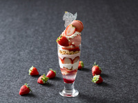 埼玉県産いちご「あまりん」づくしパフェ
