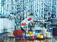 New Year Sale [20% OFF WEB/Weekends&Holidays] "Blooms & Bites" Strawberry Afternoon Tea with Holiday Bear