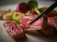 【WEB平日ご予約限定】　結～YUI～アミューズ、前菜、黒毛和牛サーロイン100gなど全7品