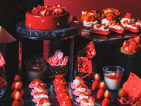 New Year Sale [Weekdays/20% Off Online] "The Elegant Red" Strawberry Sweets Buffet