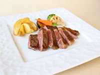 【1/10～ディナー】＼牛ロースステーキ　ソースジャポネーズ　季節の野菜添え(200g)／