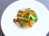 【1/10～ディナー】＼瀬戸内鯛のポワレ　ブールブランソース／