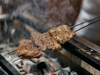 おまかせ鮨コース（黒毛和牛の炭火焼き付）