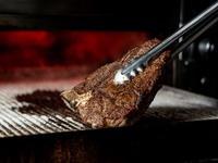 【WEB限定】Sirloin Dinner Course - 乾杯スパークリング付き