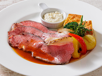 ハーフブッフェランチ ローストビーフ グレイビーソース 【WEB予約特典有】