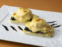 【8:00‐9:30入店】オーガニックエッグのエッグベネディクト セット