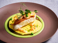 ≪Seasonal Dinner Set≫金柑でデコレーションした鯛の海老バター焼き ヴェルモットソース