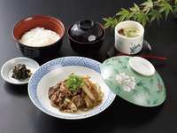 和牛すき煮定食