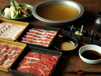 รวมอาหาร MO-MO-Course + บาร์เครื่องดื่ม