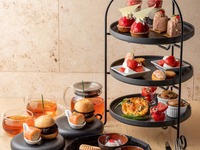 〈土日祝日限定〉ストロベリーアフタヌーンティー（13:00入店）