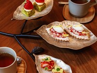 3/1-4/30【アフタヌーンティー+ジム・プールアクセス】いちごのアフタヌーンティー