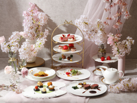 【ディナー限定】シャンパン×氷温熟成牛&ストロベリーブロッサムアフタヌーンティー