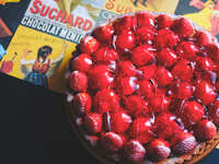 [Reservations accepted until 2/24 / Weekdays / Early Bird 20% OFF] 「Toys & Treats」Strawberry Sweets Buffet