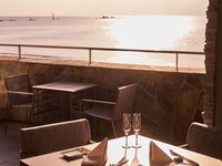 【公式サイト＆1日3組限定】シーサイド窓側確約・ランチアニバーサリーコース　乾杯酒＆ホールケーキ付き