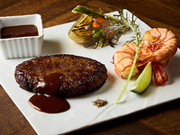 【平日ディナー】牛ハンバーグ（150ｇ)とガーリックシュリンプ＆ハーフビュッフェ