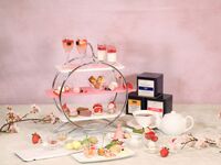 [March and April] Spring cherry blossom viewing afternoon tea featuring Okayama strawberries and cherry blossoms, and petit fours supervised by Chef Masaki (reservations required 2 days in advance)