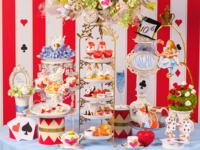 【アワード受賞記念】＜土日祝＞乾杯スパークリングワイン付き『アリスのストロベリーアフタヌーンティー』“不思議の国のアリス”の甘いお茶会へ誘う！マリアージュフレールもお替り自由