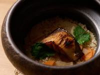 最高の朝食（季節の炊き込みごはん／お祝い用鯛付き）