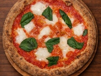 Take-out Pizza Margherita con Bufala