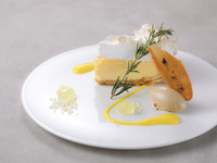 Online reservation only [Seasonal dessert] ~ Apple pie ~ (Includes coffee, black tea, or herbal tea)