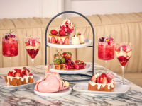 【アフタヌーンティーをテラス席ご予約】いちごとハートチョコボックスアフタヌーンティー