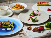Savor the luxurious flavors of spring with our weekday-only lunch course, Sakuraishi (available from March 1st to May 8th)