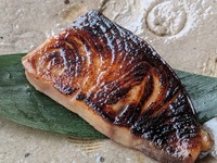 熊本県天草から届く天然鰤の西京味噌漬け　2切れ