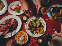 【ドリンク付DINNER COURSE】厳選メニューを詰め込んだ全6品