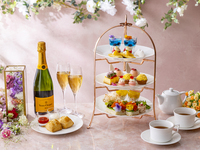 【平日】フラワーアフタヌーンティー＋シャンパンフリーフロー付き