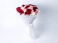 12PC Ecuadorian Rose Bouquet