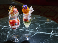 [Choose from two spring parfaits] A stylish final parfait available exclusively at the bar. Includes one drink of your choice, including sparkling wine or a fruit cocktail.