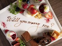 [Proposal Plan] Propose in a private hotel dining room or on the spacious terrace and enjoy a full course meal with a toast
