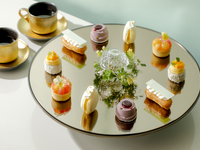 ชุดน้ำชายามบ่ายในฤดูใบไม้ผลิและการจับคู่ชา