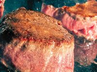 「Supreme!」《あわび&本日のお魚料理》と厳選牛ヒレステーキ　（ヒレ120g）